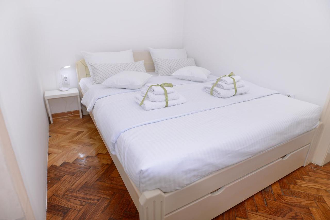 Central Spot Apartments Belgrado Exterior foto